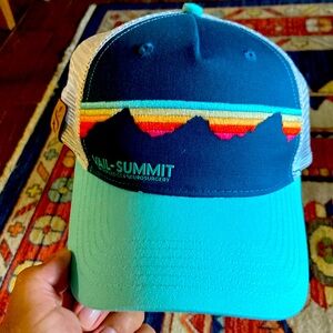 Locale Vail Summit Colorado Hat